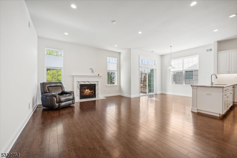 REGENCY AT FLANDERS - Residential