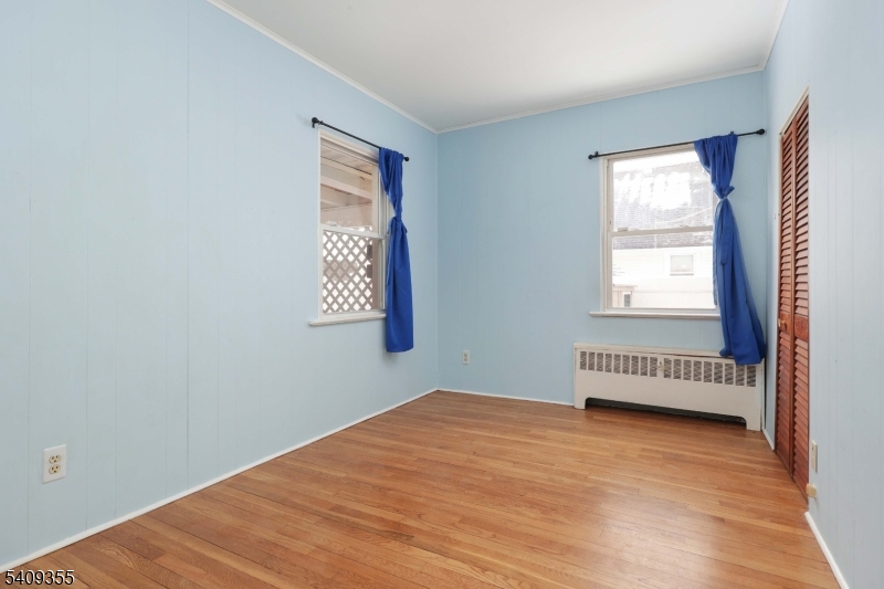 Valley Rd. - Residential