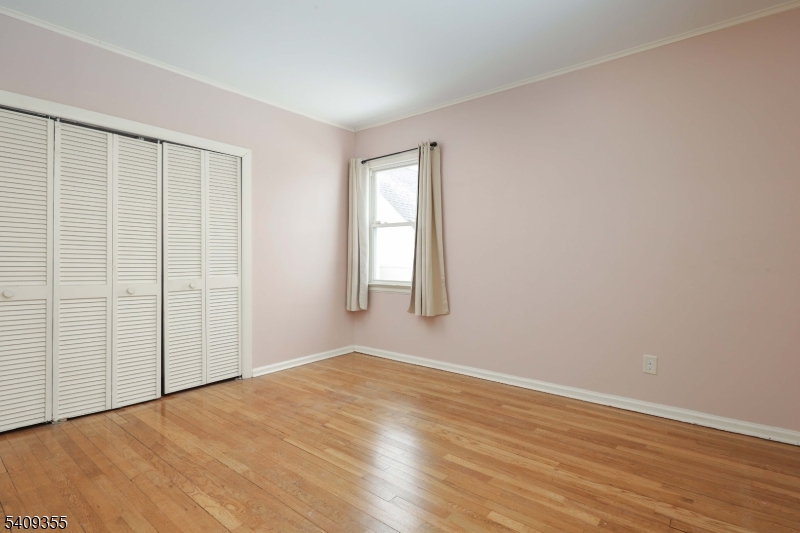 Valley Rd. - Residential