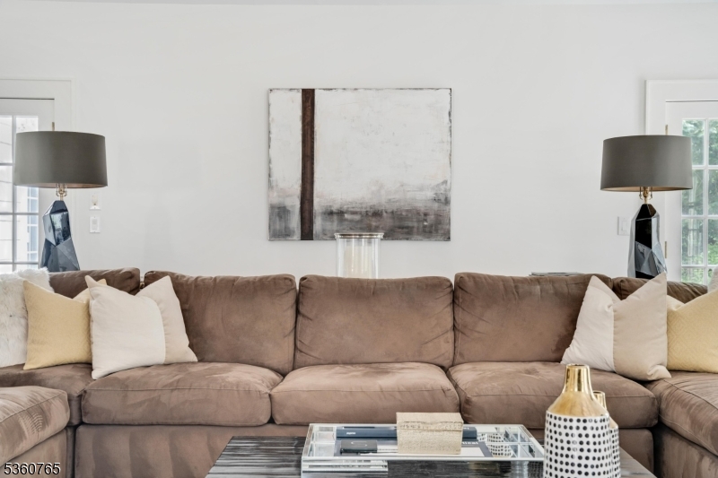 OLD SHORT HILLS - Residential