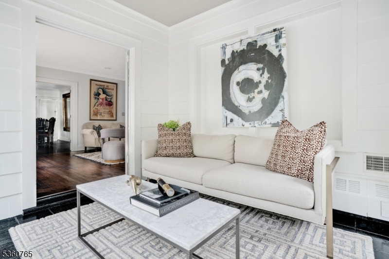 OLD SHORT HILLS - Residential