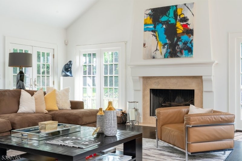 OLD SHORT HILLS - Residential