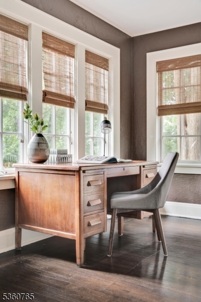 OLD SHORT HILLS - Residential