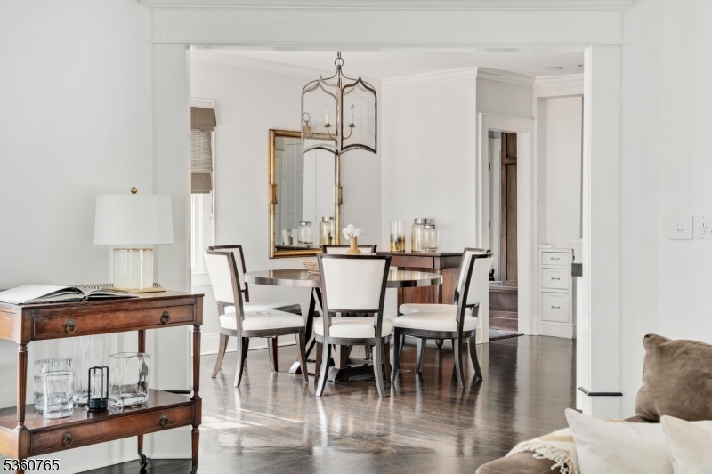 OLD SHORT HILLS - Residential