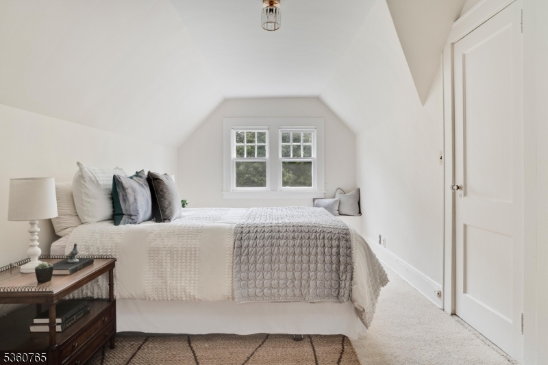 OLD SHORT HILLS - Residential