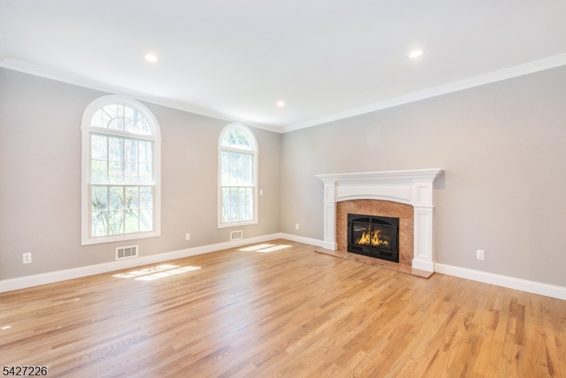 DEEDED SHONGUM LAKE RIGHTS - Residential