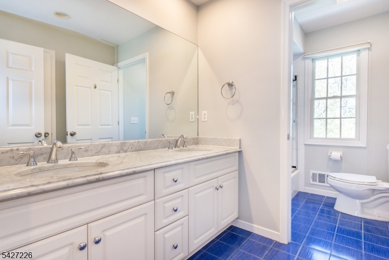 DEEDED SHONGUM LAKE RIGHTS - Residential