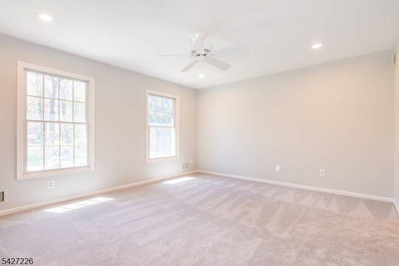 DEEDED SHONGUM LAKE RIGHTS - Residential