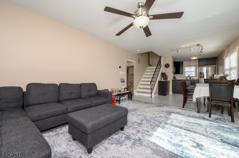 First Sec/Rutan Estates - Residential