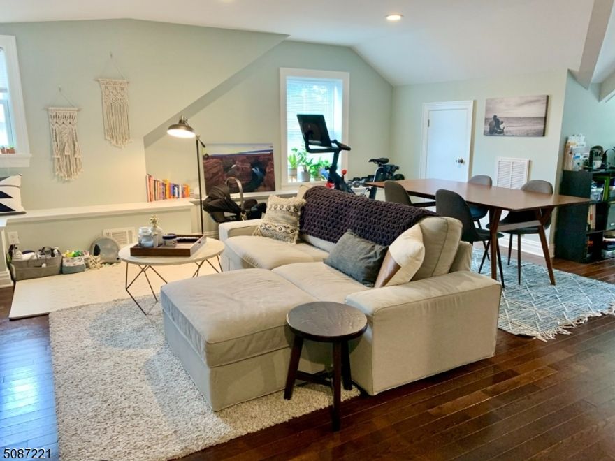 4yr like new construction the heart of Morristown Walking distance Green Midtown Direct train line Open floor plan Hardwood floor throughout dishwasher washer dryer in unit No pets smoking in building One Bedroom and a home office