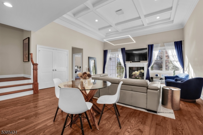 Warren Crossing - Residential