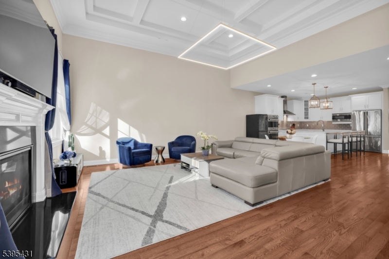 Warren Crossing - Residential