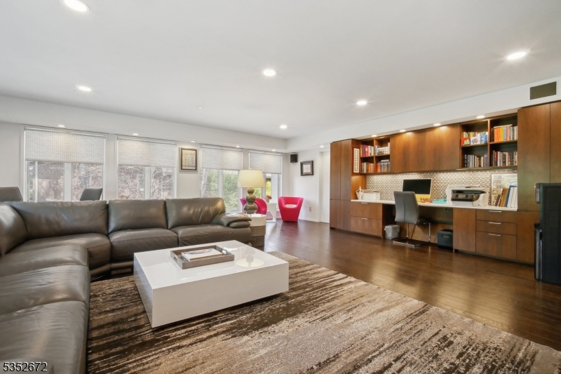 FOREST PARK - Residential