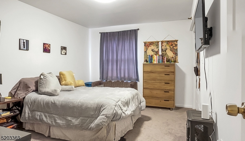 Oak Street Commons - Residential