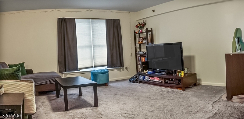 Oak Street Commons - Residential