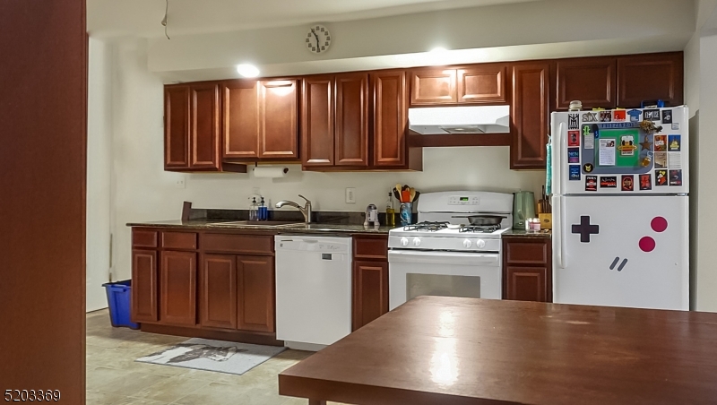 Oak Street Commons - Residential