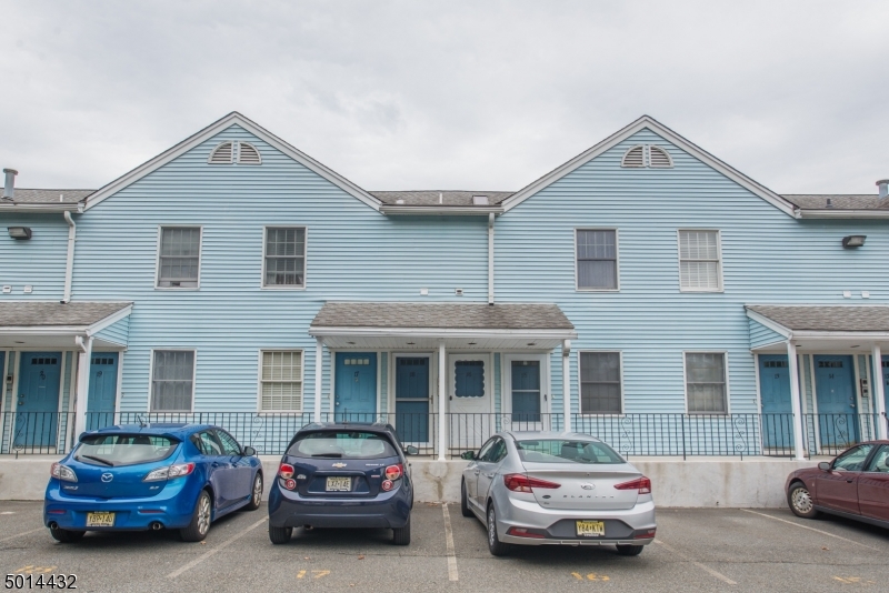 Oak Street Commons - Residential