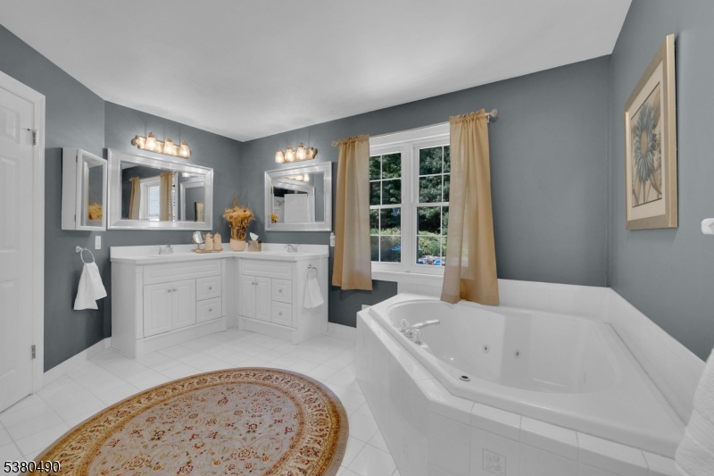 Squire Hill - Residential