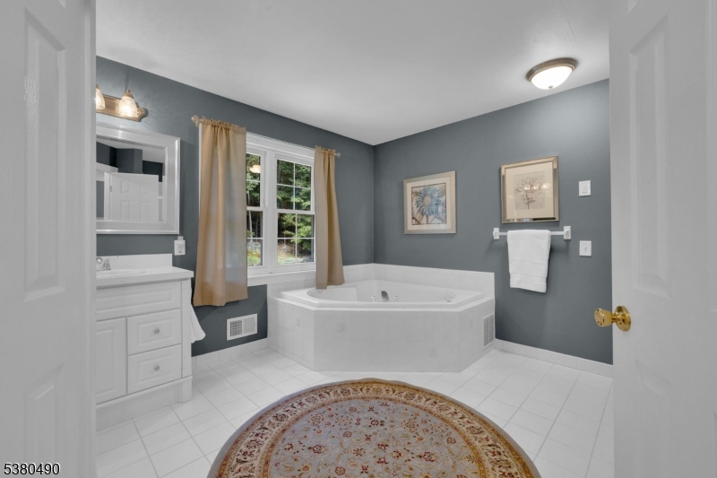 Squire Hill - Residential