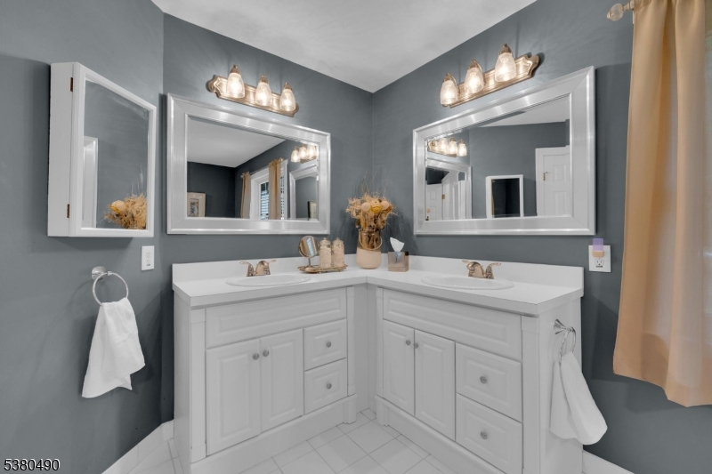 Squire Hill - Residential