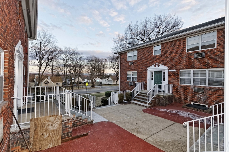 Manor Condominiums - Residential Lease