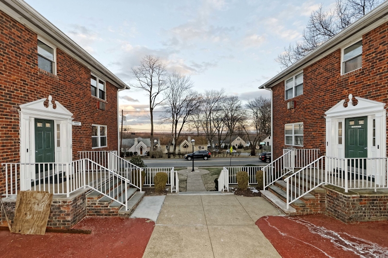 Manor Condominiums - Residential Lease