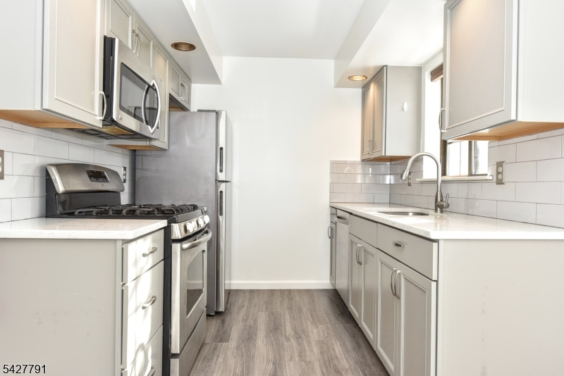 Ridge Gardens - Residential