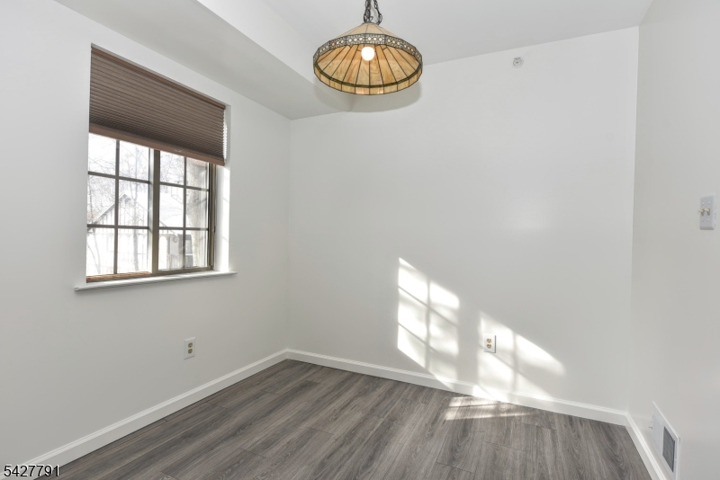 Ridge Gardens - Residential