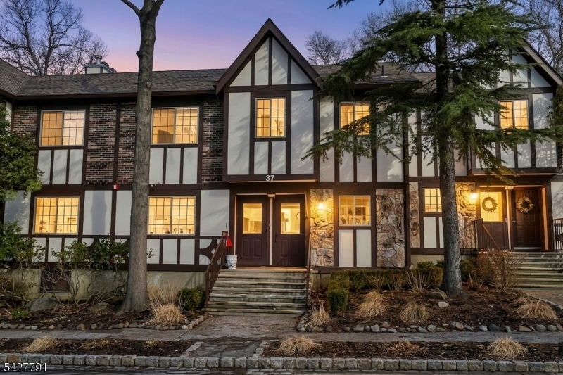 Ridge Gardens - Residential