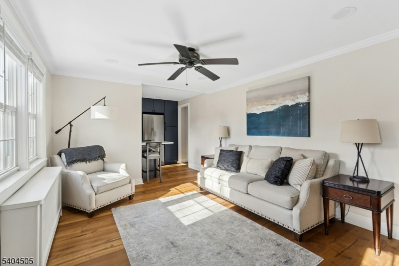 KAHLCREST CONDOMINUMS - Residential