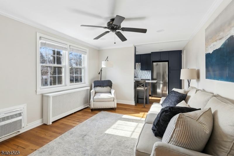 KAHLCREST CONDOMINUMS - Residential