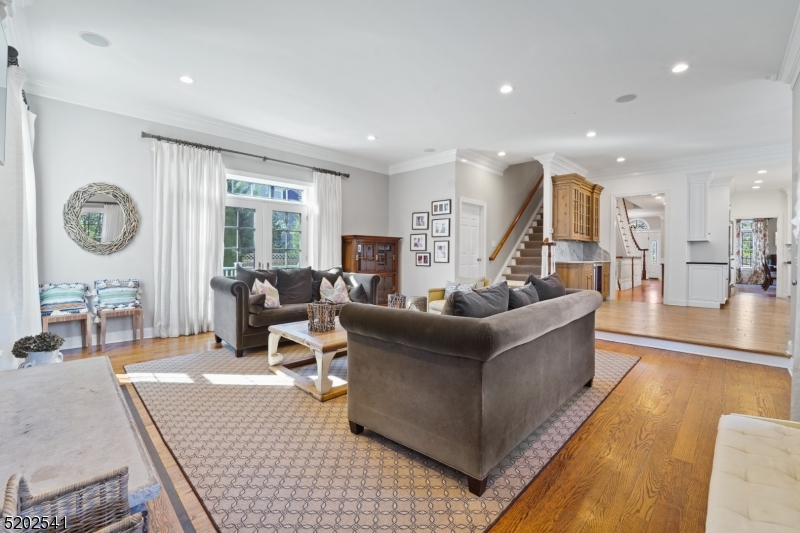 Rolling Hill - Residential