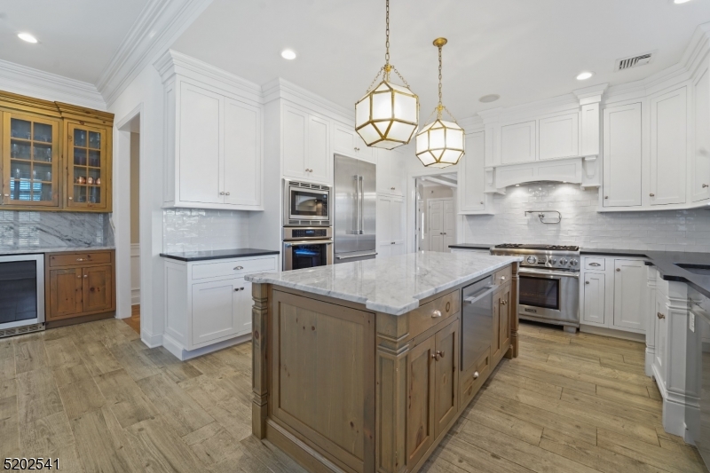 Rolling Hill - Residential