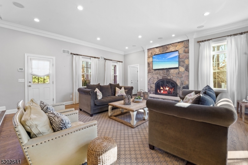 Rolling Hill - Residential