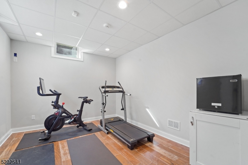 Rolling Hill - Residential