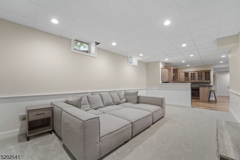 Rolling Hill - Residential