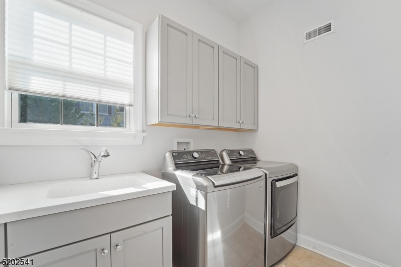 Rolling Hill - Residential