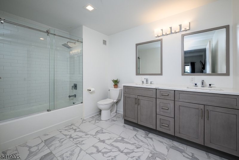 Skyview at Carriage City - Residential