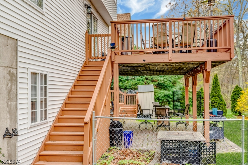 WATER'S EDGE - Residential