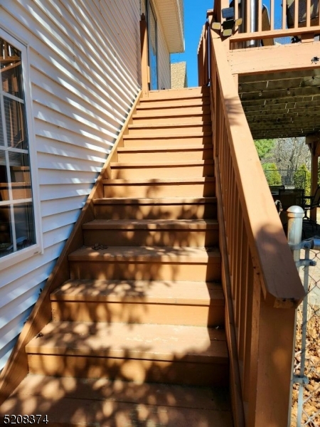 WATER'S EDGE - Residential