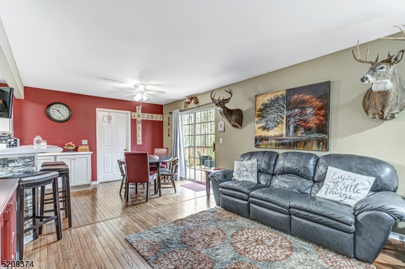 WATER'S EDGE - Residential