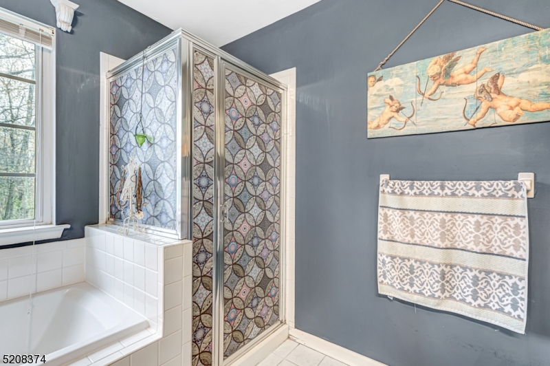 WATER'S EDGE - Residential