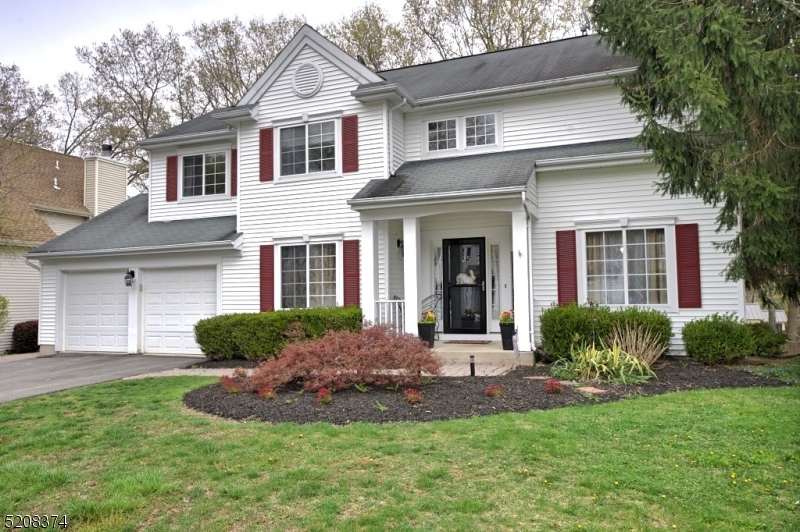 WATER'S EDGE - Residential