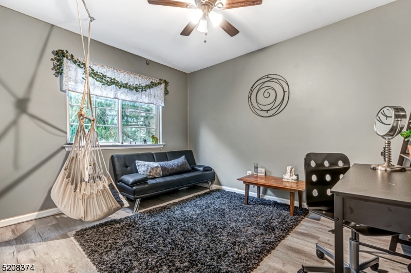 WATER'S EDGE - Residential