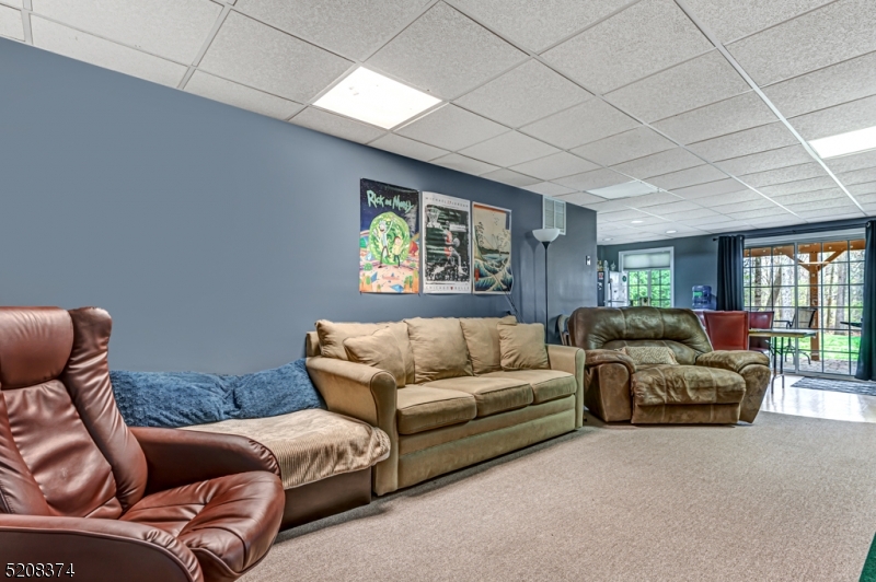 WATER'S EDGE - Residential