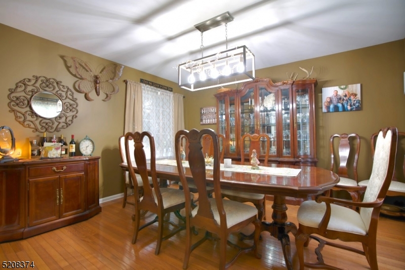 WATER'S EDGE - Residential