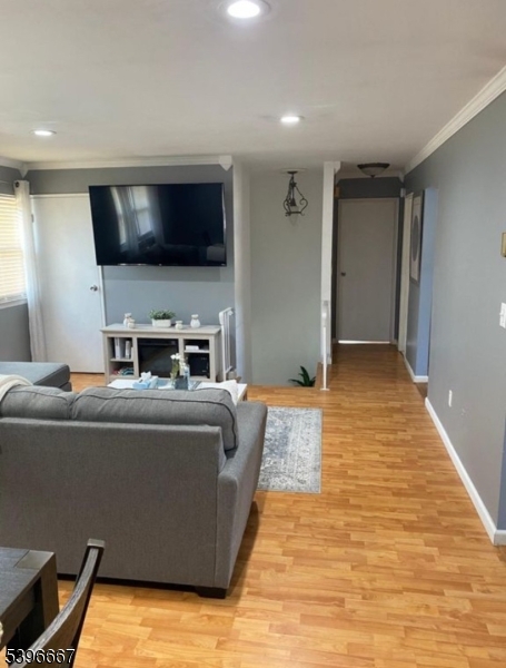 MountainViewManor - Residential Lease