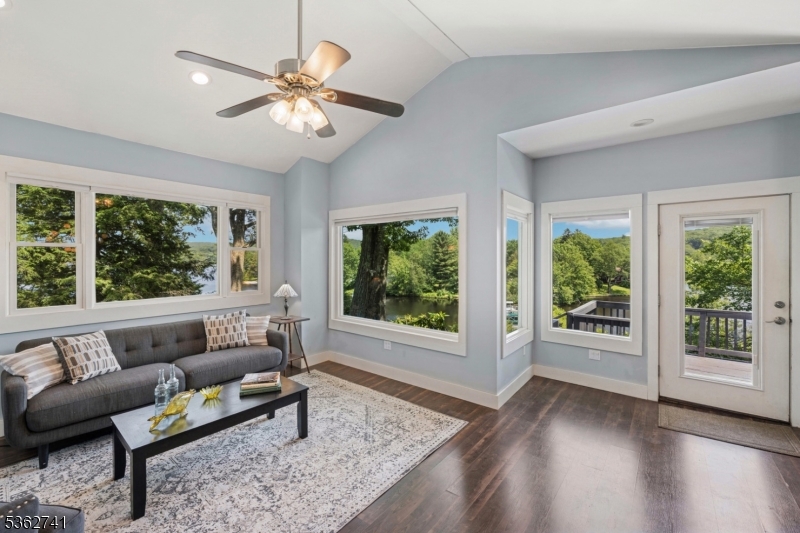 Upper Greenwood Lake - Residential