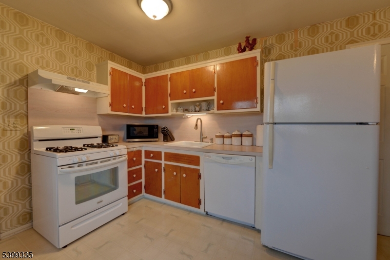 Comly Estates - Residential