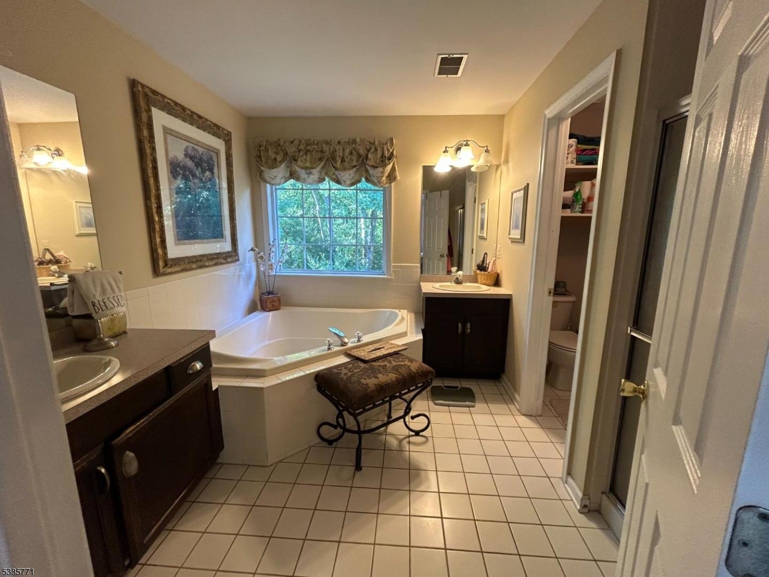 Arrowgate - Residential Lease